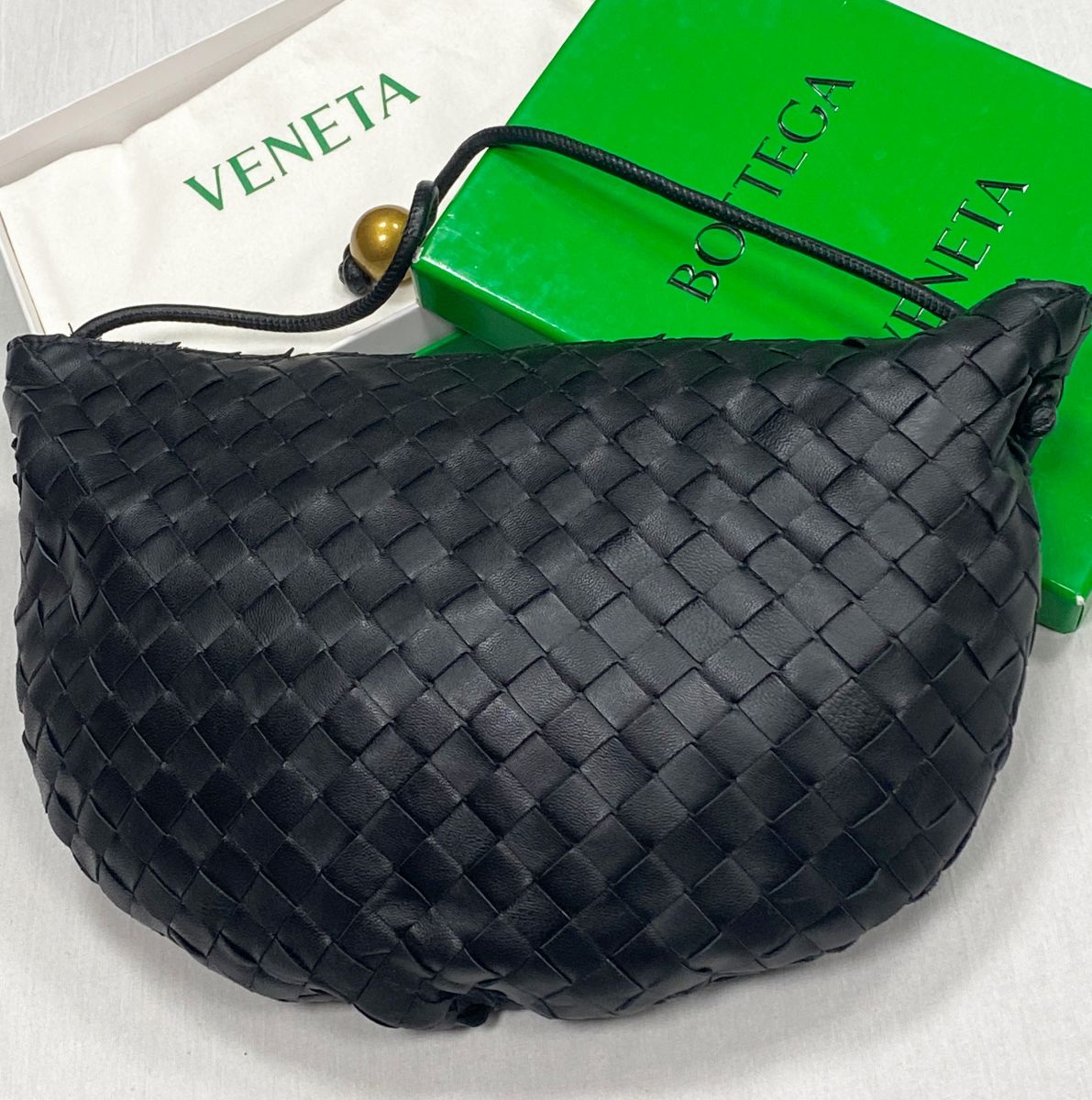 Сумка Bottega Veneta размер 30/20 цена 39 138 руб
