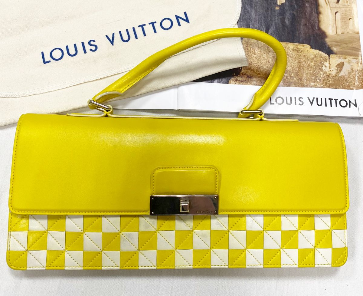 Сумочка Louis Vuitton размер 32/15 цена 62 620 руб