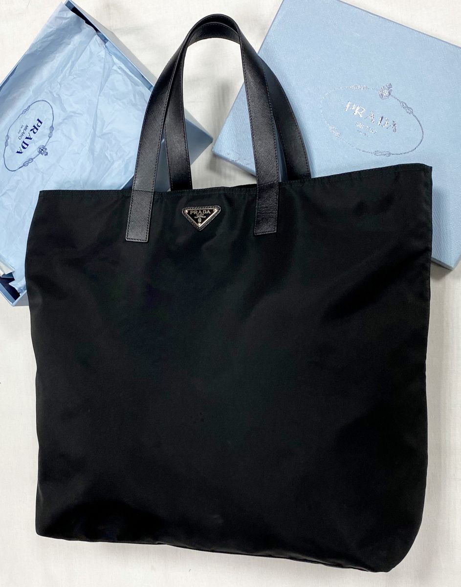 Сумка Prada размер 40/40 цена 46 965 руб