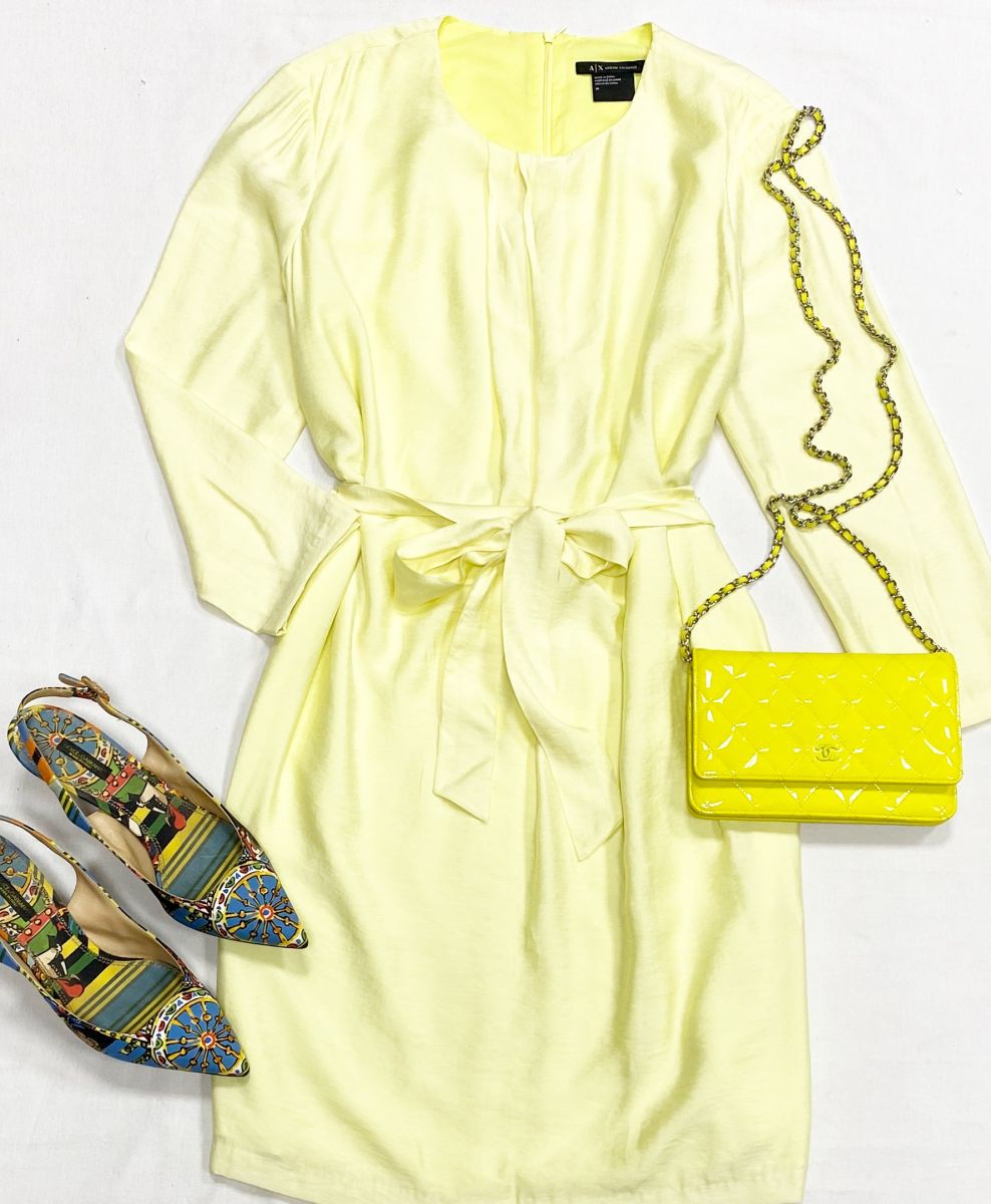 Платье Armani размер 10 цена 6 262 руб
Босоножки Dolce Gabbana размер 38 цена 15 655 руб
Сумка Chanel 