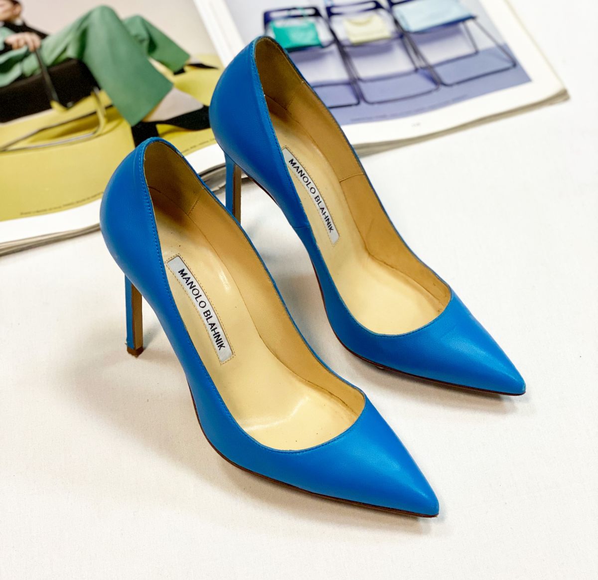 Туфли Manolo Blahnik размер 36 цена 15 385 руб 
