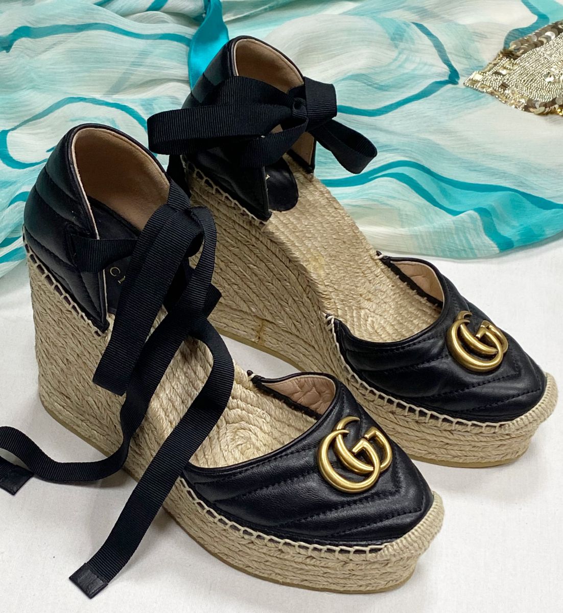 Босоножки Gucci размер 38 цена 31 310 руб
Босоножки Rochas размер 39 цена 23 483 руб
Босоножки Christian Dior размер 38 цена 31 310 руб
Босоножки Versace размер 38 цена 15 655 руб
