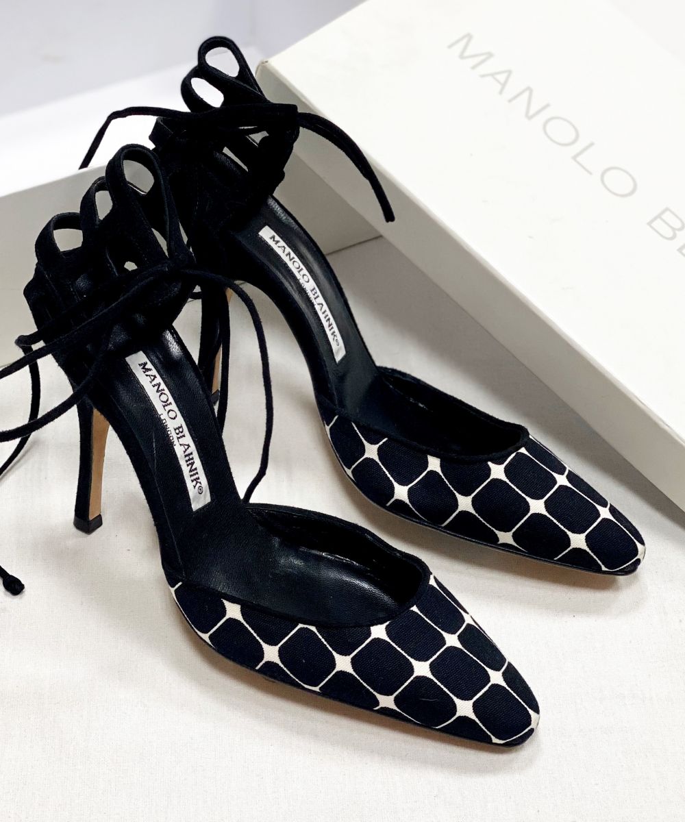 Босоножки Manolo Blahnik размер 37 цена 23 483 руб