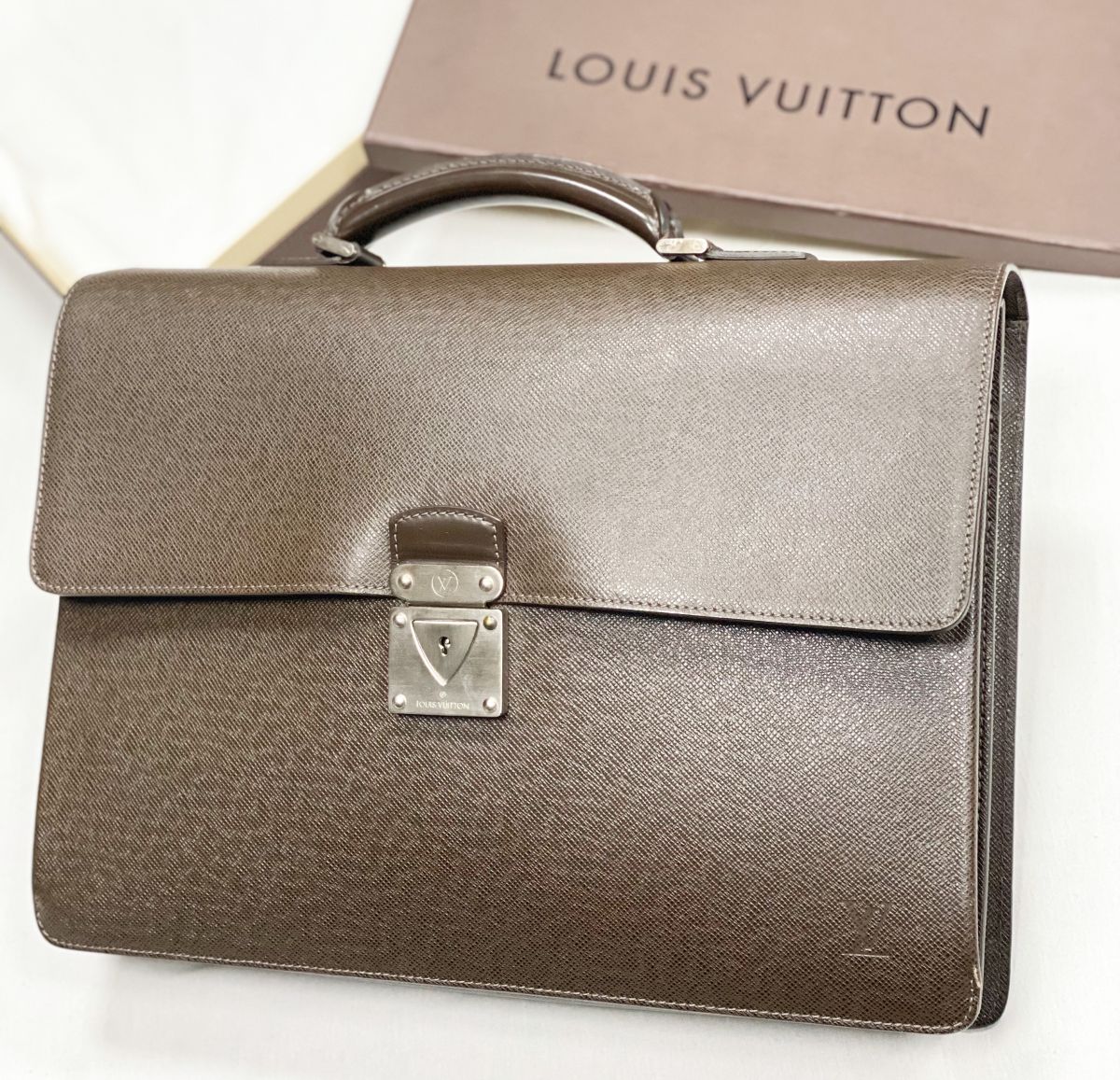 #mechtamen Сумка Louis Vuitton размер 40/30 цена 61 540 руб
