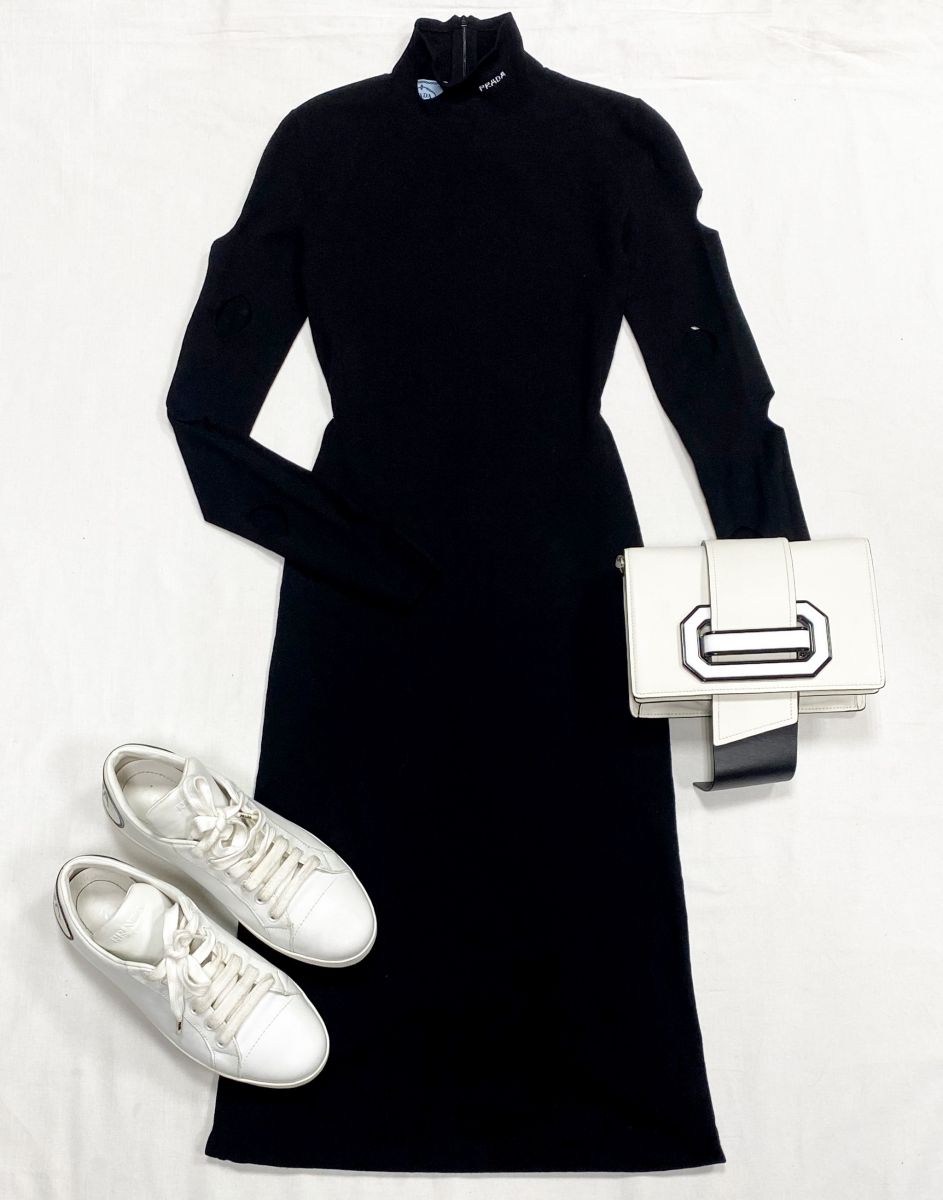 Платье Prada размер 38 цена 31 310 руб
Кеды Prada размер 38 цена 15 655 руб
Сумка Prada 