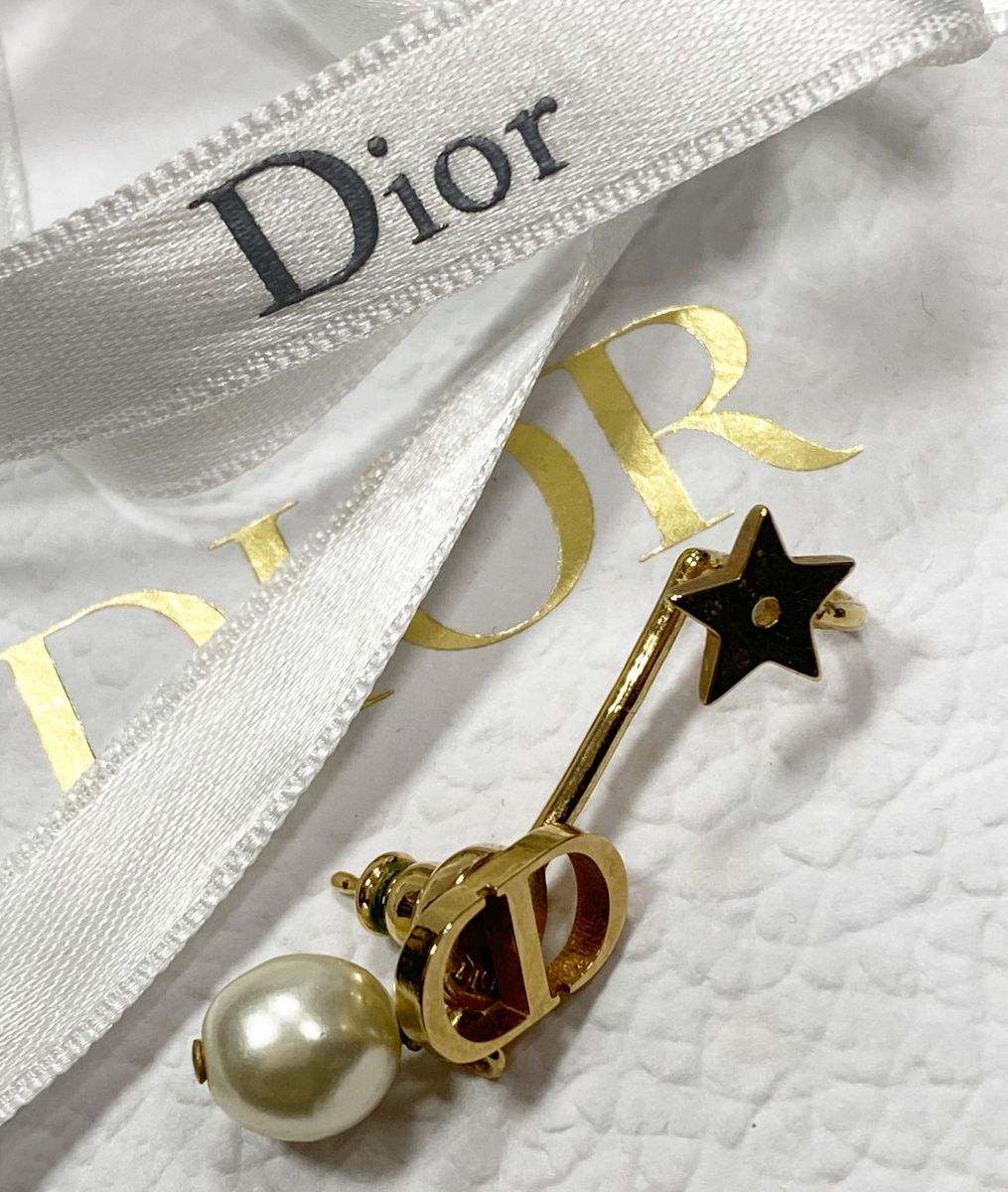 Моносерьга Dior цена 18 786 руб