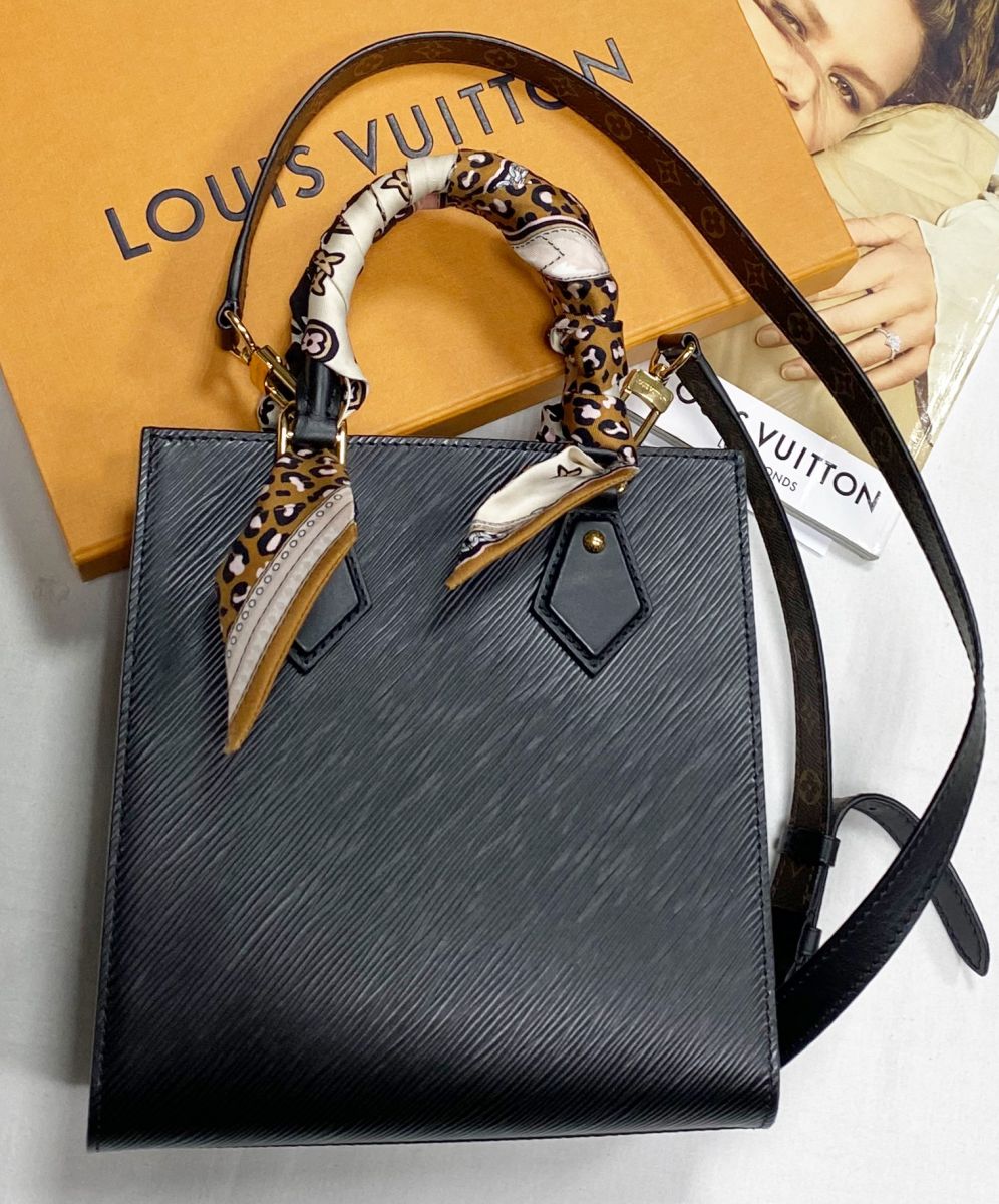 Сумка Louis Vuitton размер 20/23 цена 172 205 руб