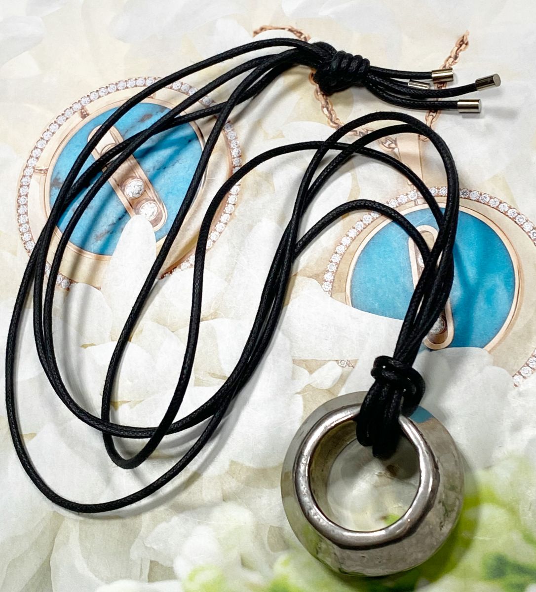 Подвеска The Row цена 23 483 руб 