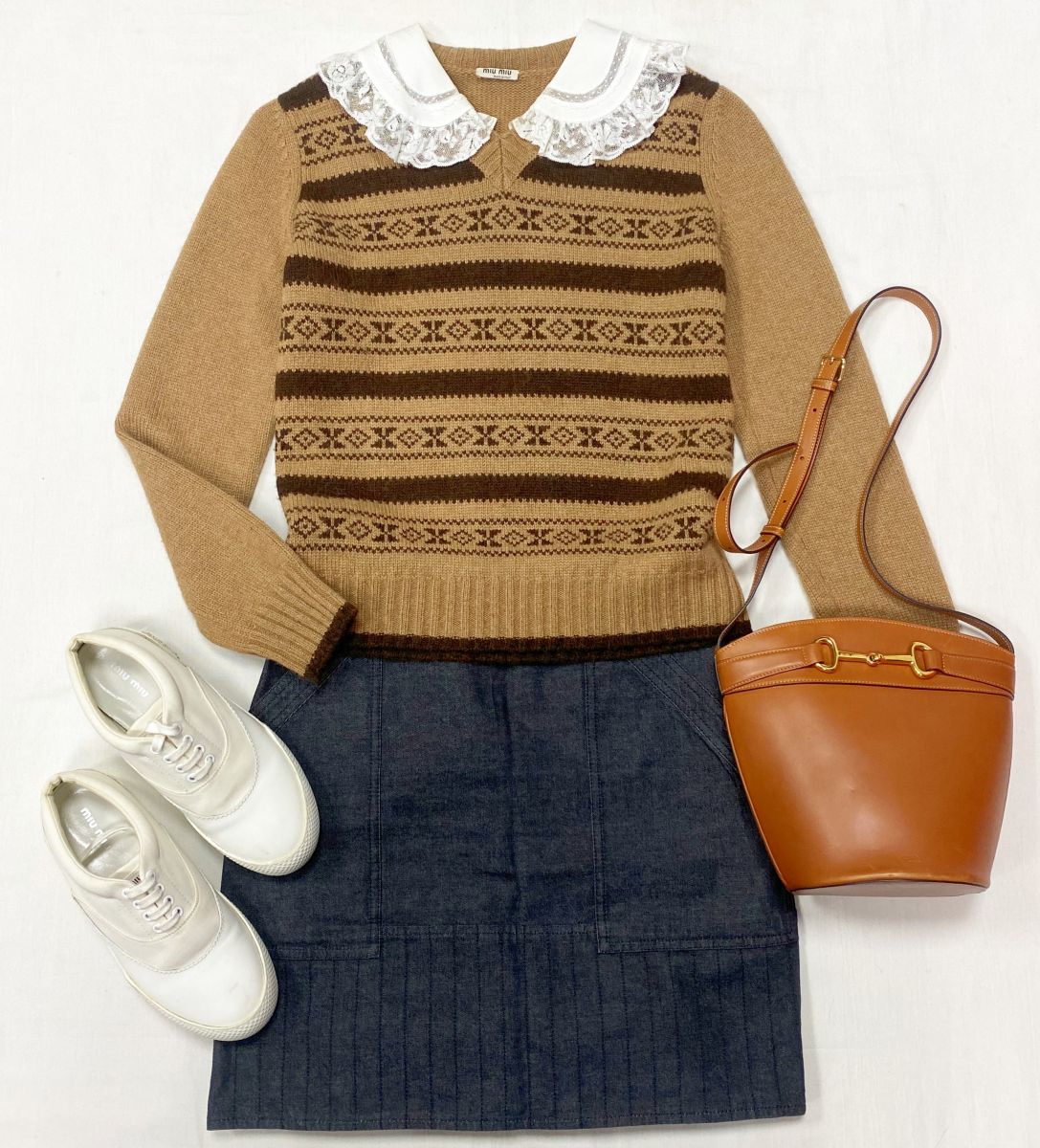 Кофта Miu Miu размер 42 цена 18 786 руб Юбка Hermès размер 38 цена 23 483 руб Кеды Miu Miu размер 38 цена 23 483 руб Сумка Celine