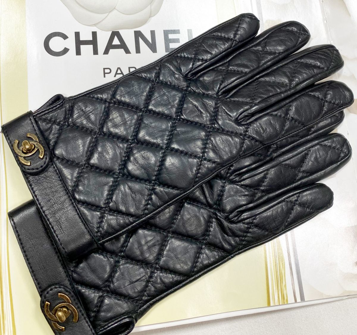 Перчатки Chanel размер 7 цена 54 793 руб
