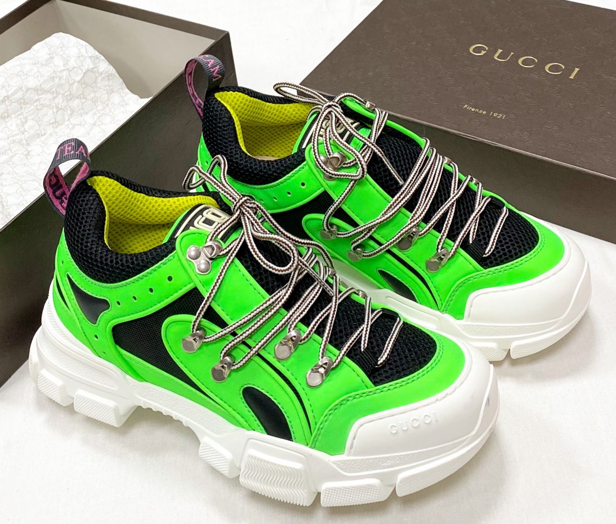 Кроссовки Gucci размер 40.5 цена 39 138 руб