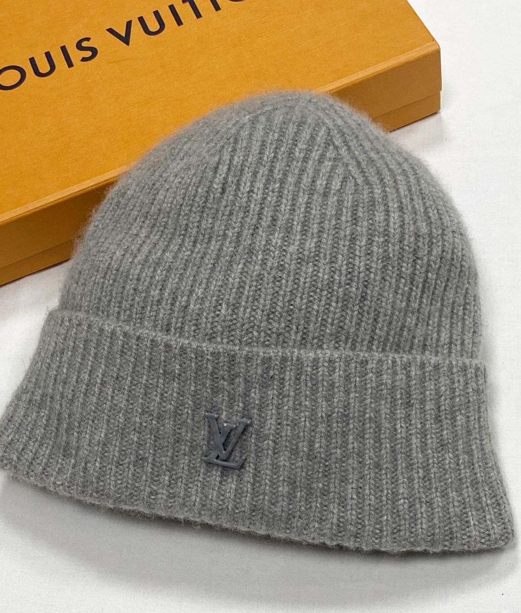 Шапка /кашемир/ Louis Vuitton цена 31 310 руб
