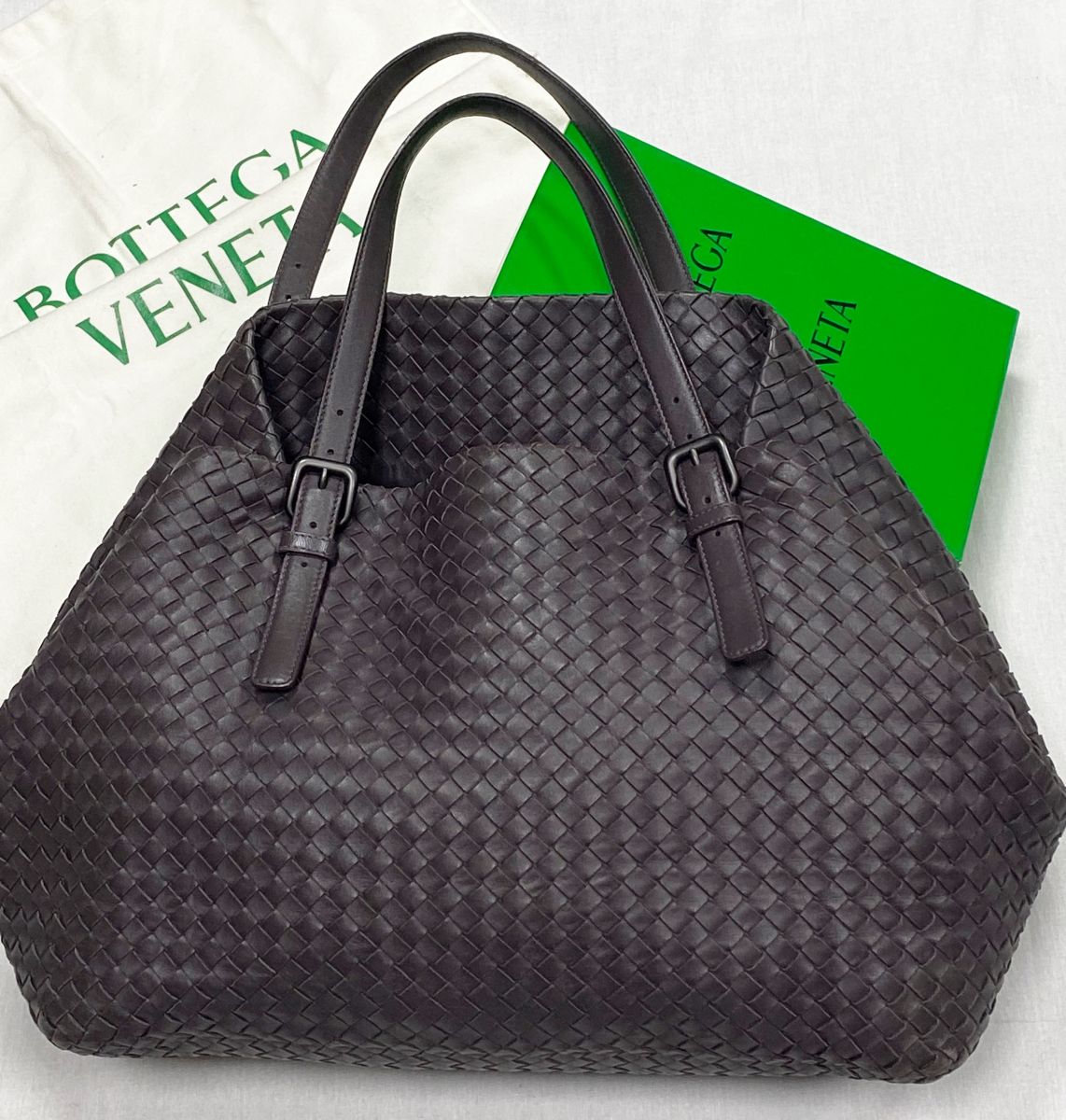 Сумка Bottega Veneta размер 40 /30 цена 156 550 руб