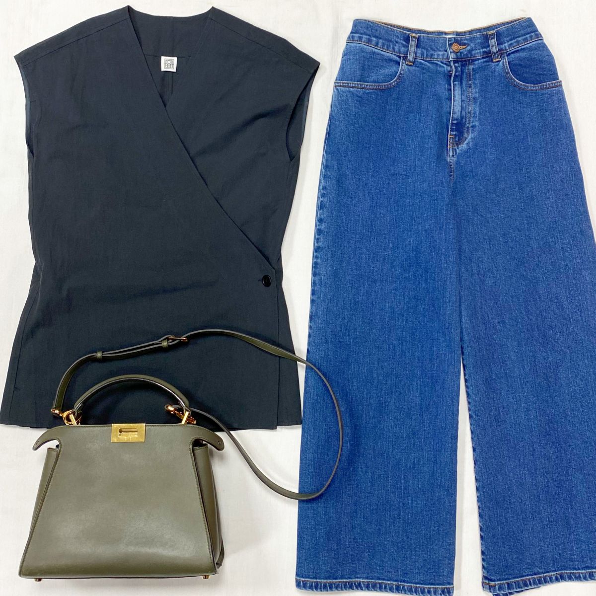 Топ Totem размер M цена 15 655 руб Джинсы See By Chloè размер 28 цена 7 828 руб Сумка Fendi