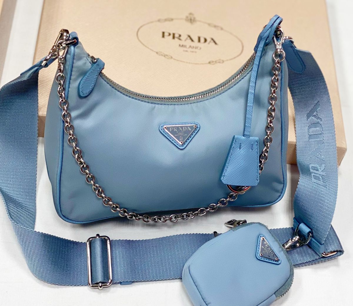 Сумочка Prada размер 20/15 цена 54 793 руб