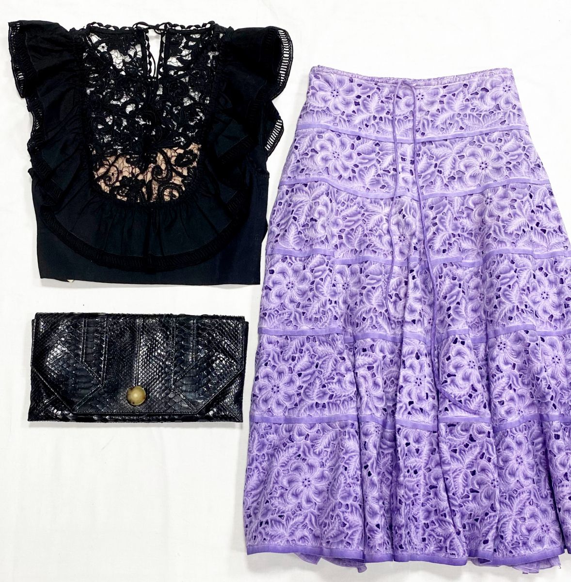 Юбка Ermanno Scervino размер 40 цена 15 655 руб
Топ /шитье/ Alberta Ferretti размер 38 цена 9 393 руб
Сумка Lanvin 