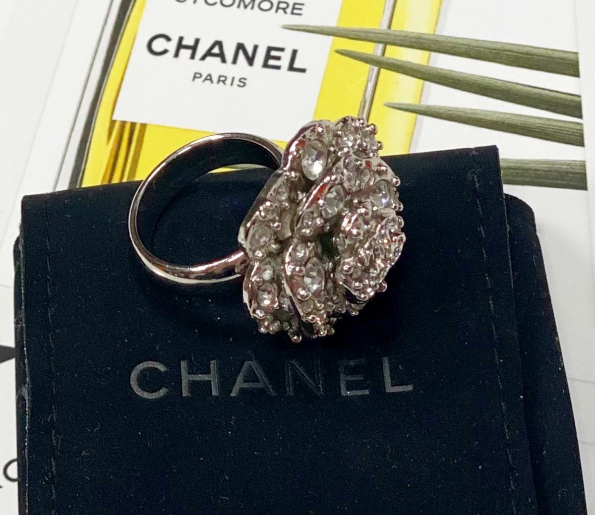 Кольцо / камни / Chanel цена 46 155 руб 