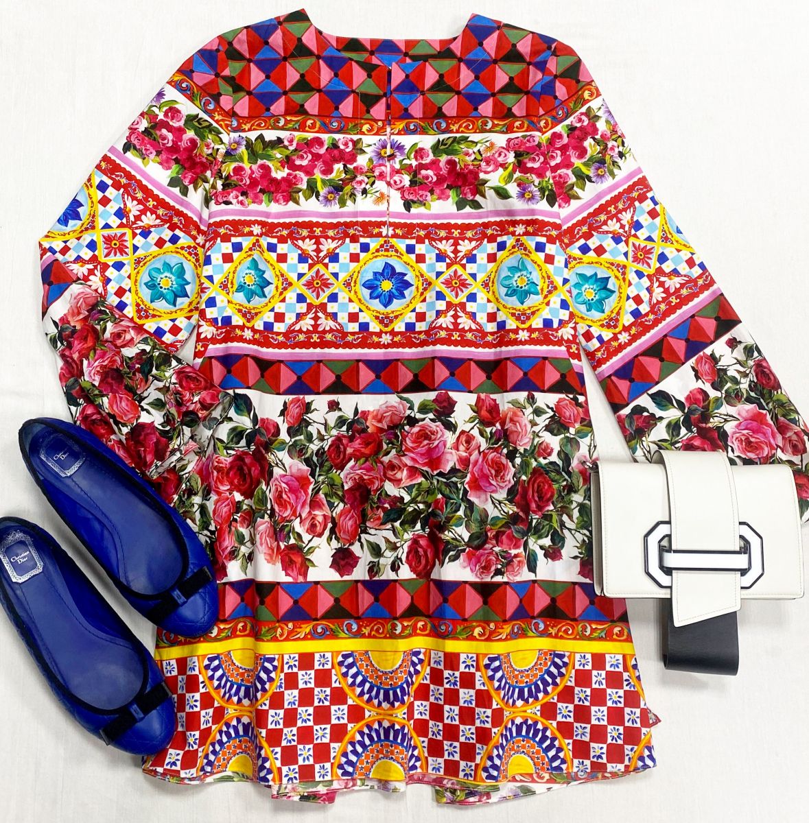 Платье Dolce Gabbana размер 42 цена 39 138 рубБалетки Christian Dior размер 41.5 цена 15 655 руб Сумка Prada