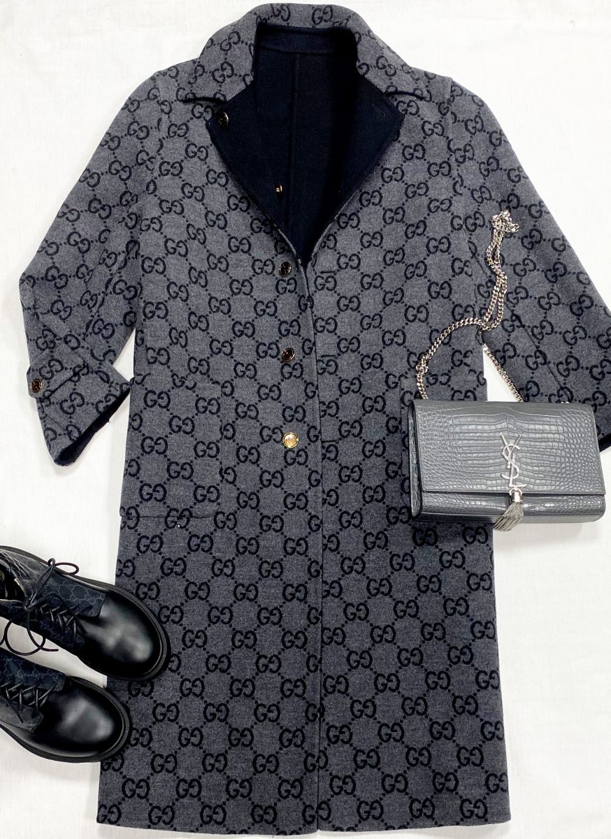 Пальто/ двухсторонние/ Gucci размер 40 цена 140 895 рубБотинки Gucci размер 38 цена 46 965 рубСумочка Saint Laurent