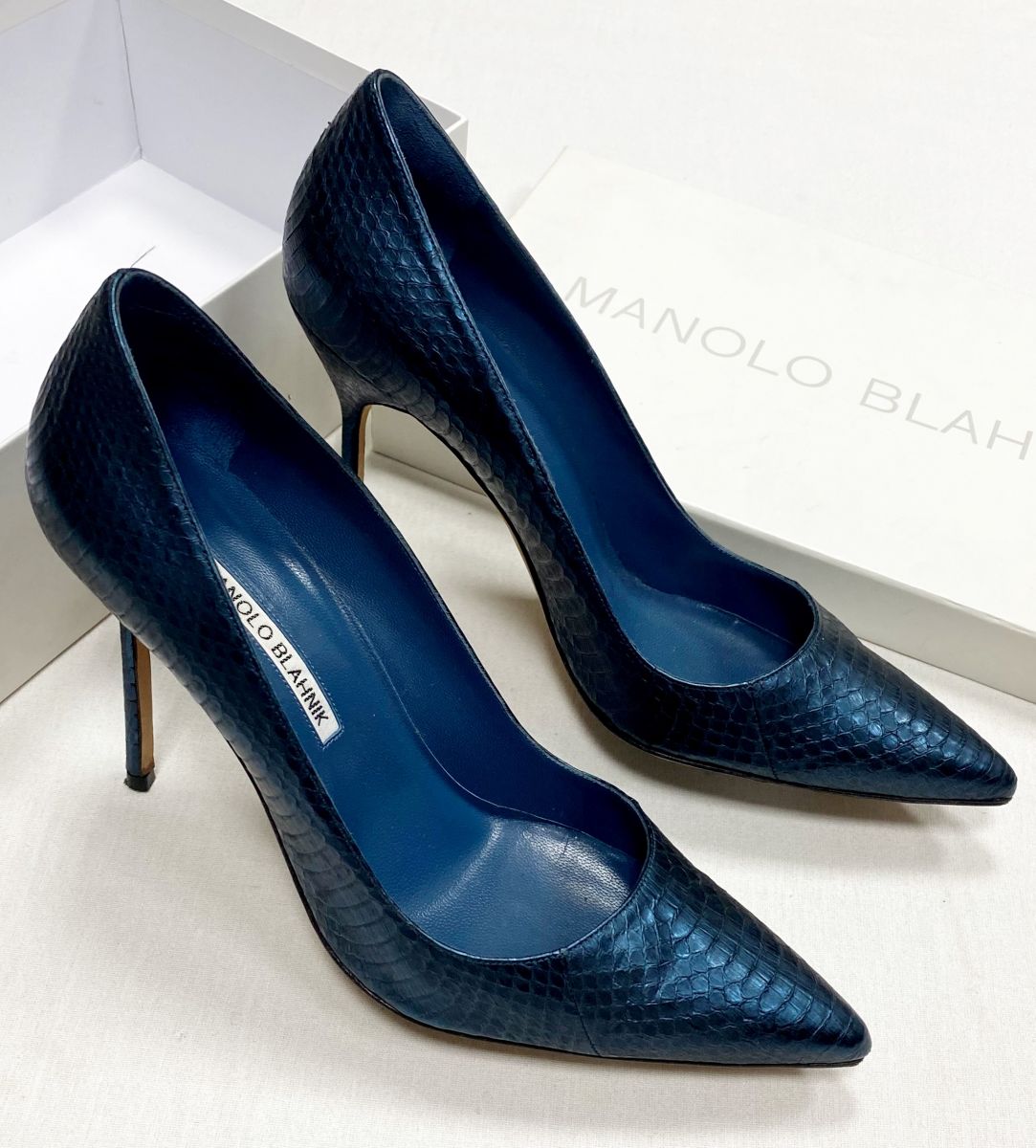 Туфли Manolo Blahnik размер 39 цена 10 959 руб