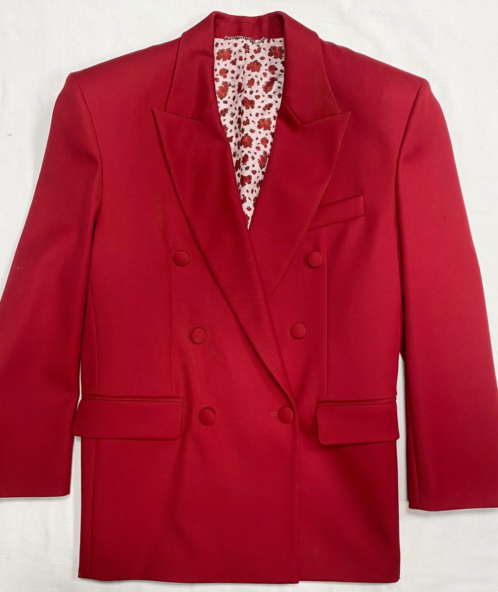 Жакет Magda Butrym размер 34 цена 78 275 руб
Лоферы Chanel размер 38.5 цена 78 275 руб