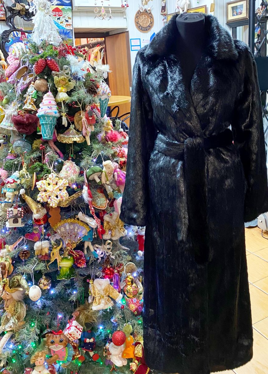 Шуба / искусственный мех / Brusnika размер M цена 23 483 руб