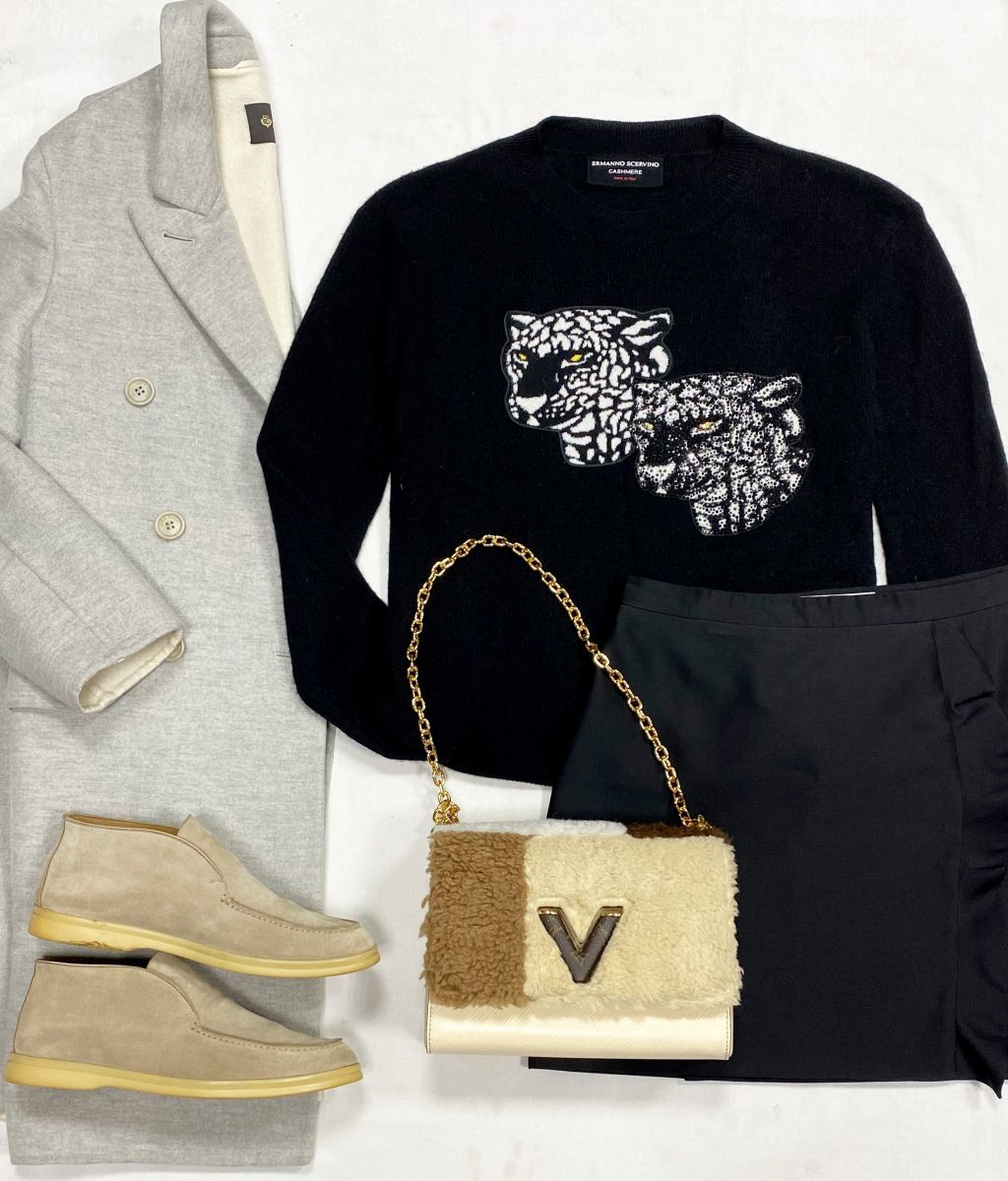 Кофта / камни/ Ermanno Scervino размер 44 цена 15 655 руб
Юбка Valentino размер 8 цена 15 655 руб
Лоферы размер 39 цена 46 965 руб
Сумка Louis Vuitton 
Пальто 