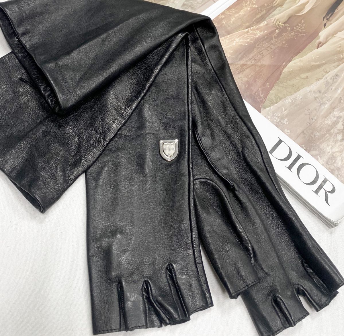 Митенки / кожа / Christian Dior размер 7 цена 31 310 руб