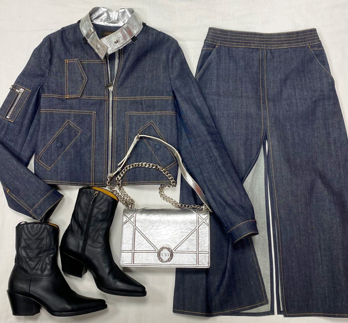 Костюм / жакет + юбка / Louis Vuitton размер 38 цена 93 930 руб 
Казаки Christian Dior размер 39 цена 46 965 руб 
Сумка Christian Dior