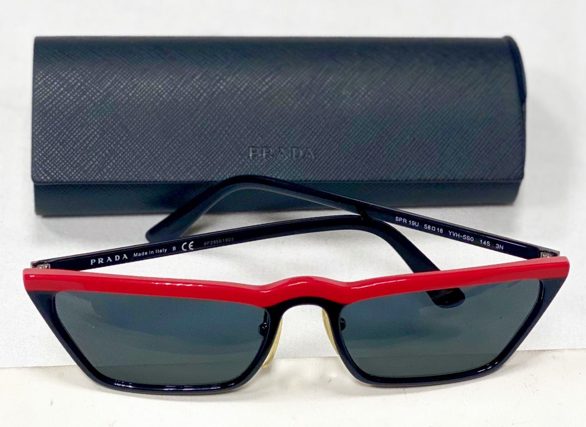 Очки Prada цена 15 655 руб 