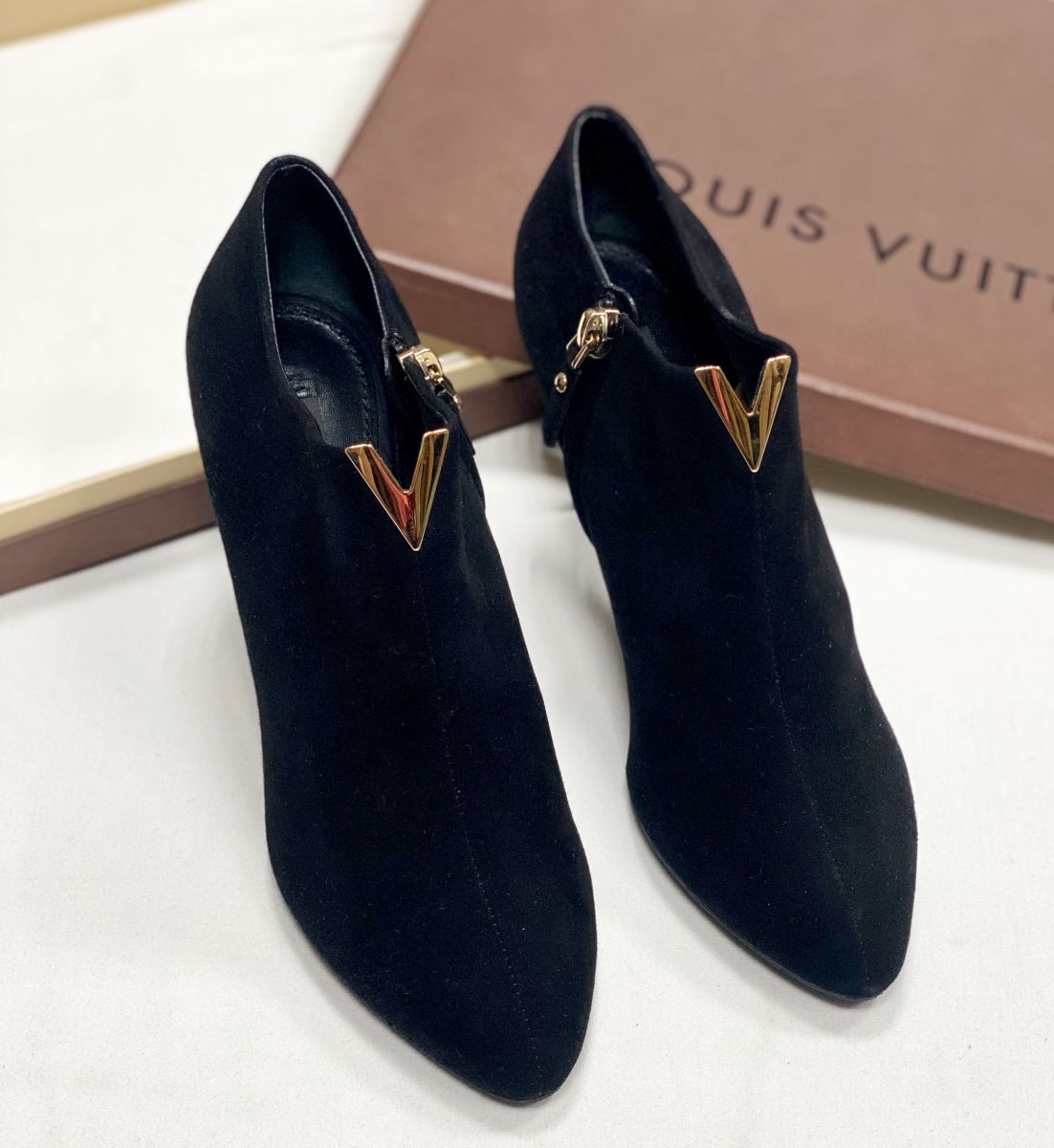 Ботильоны Louis Vuitton размер 37.5 цена 30 770 руб 