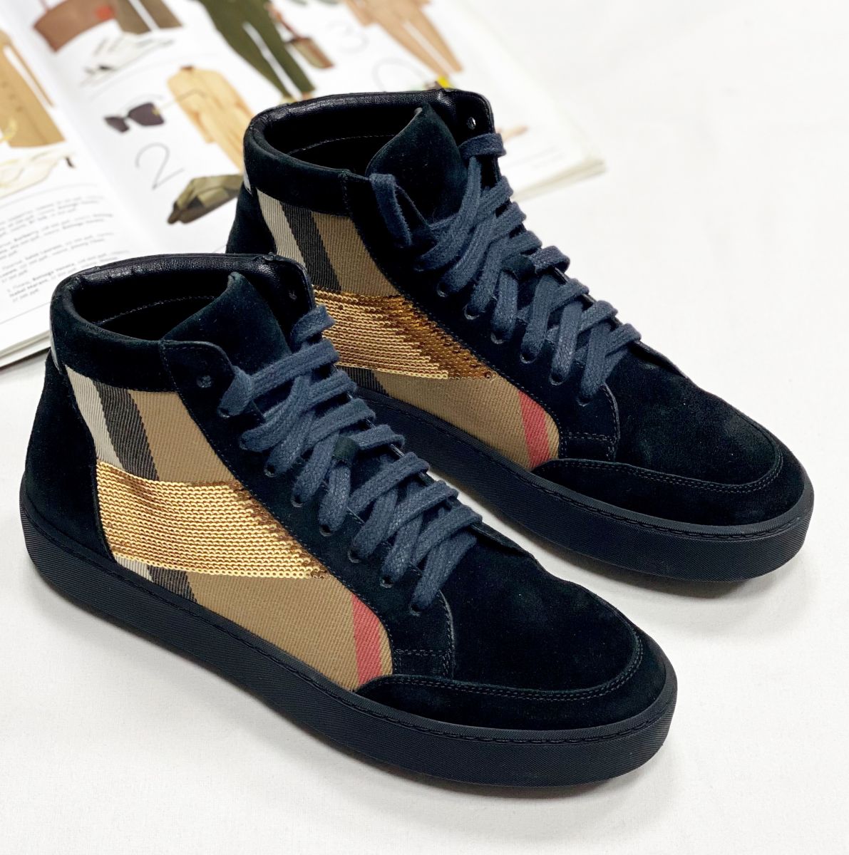 Кеды /пайетки/ Burberry размер 36.5 цена 15 655 руб