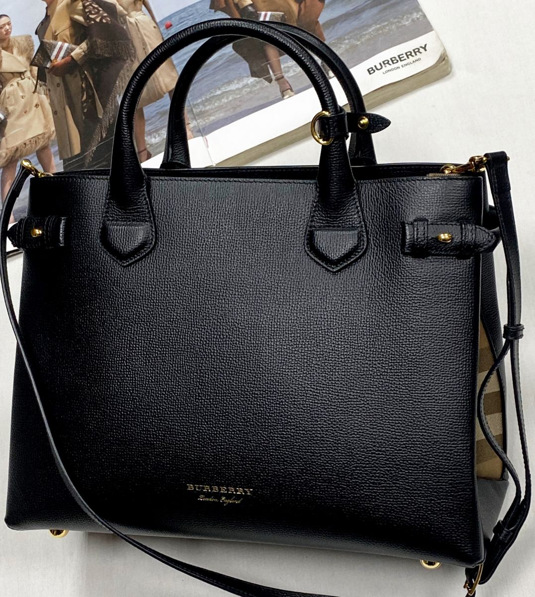 Сумка Burberry размер 33/25 цена 78 275 руб
