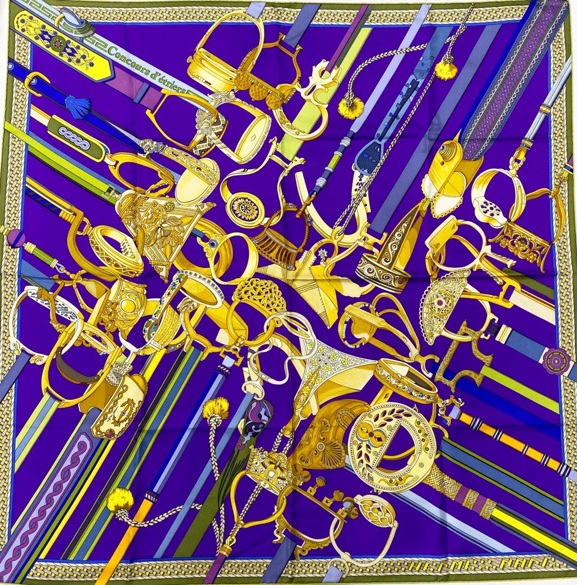 Платок / шелк / Hermès размер 90/90 цена 39 138 руб