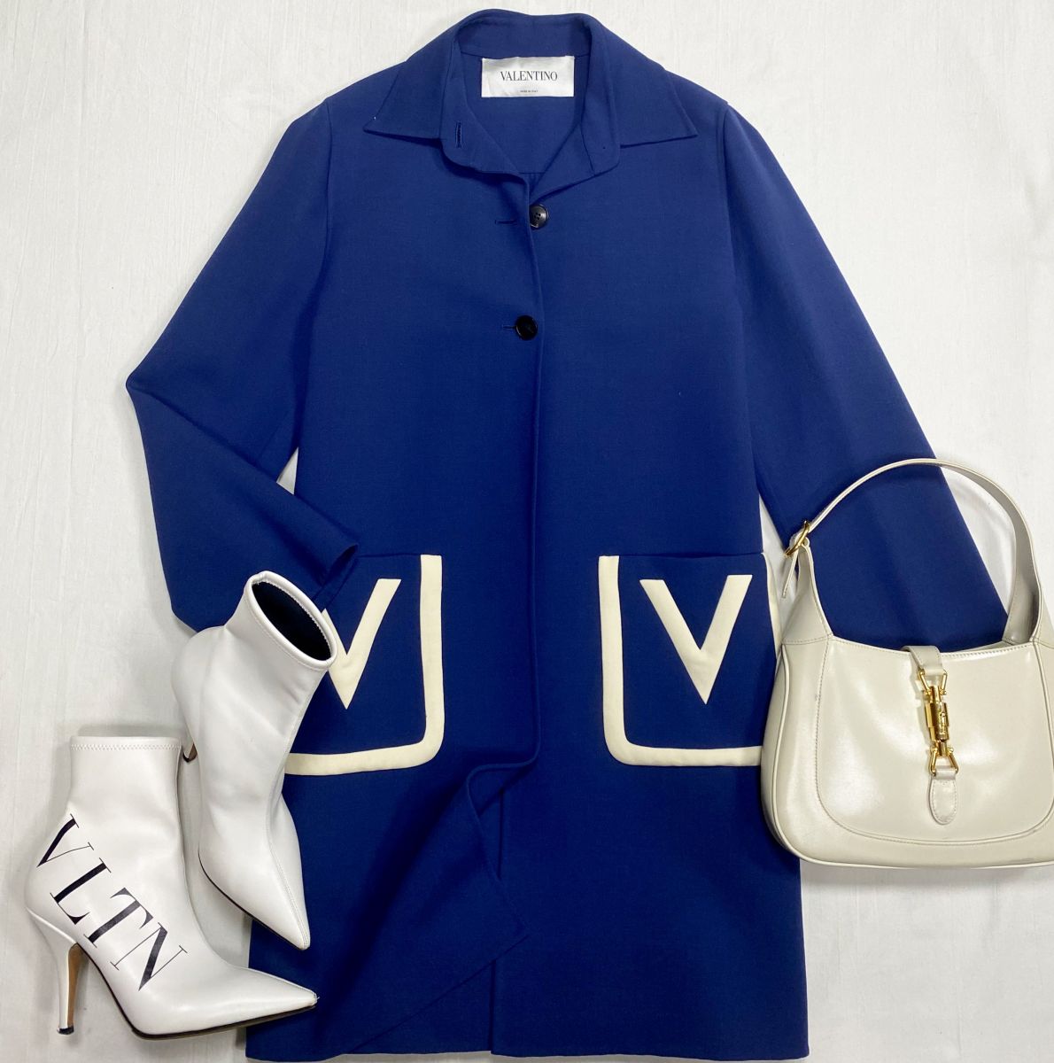 Пальто Valentino размер 42 цена 46 965 руб Ботильоны Valentino размер 38 цена 23 483 руб Сумка Gucci