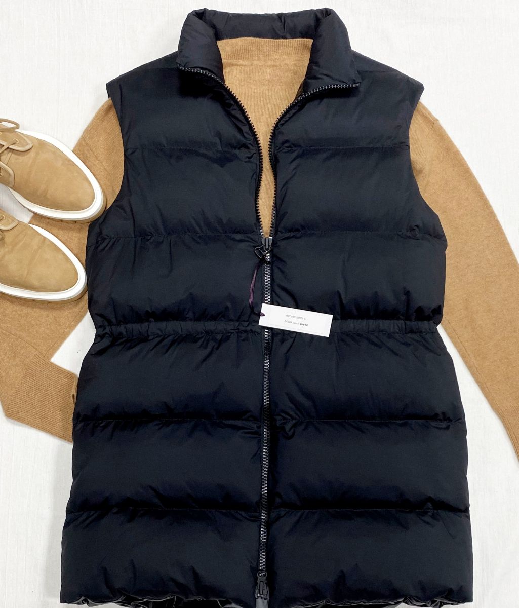 Жилет Replica размер M цена 28 179 руб
Ботинки Santoni размер 40 цена 26 614 руб