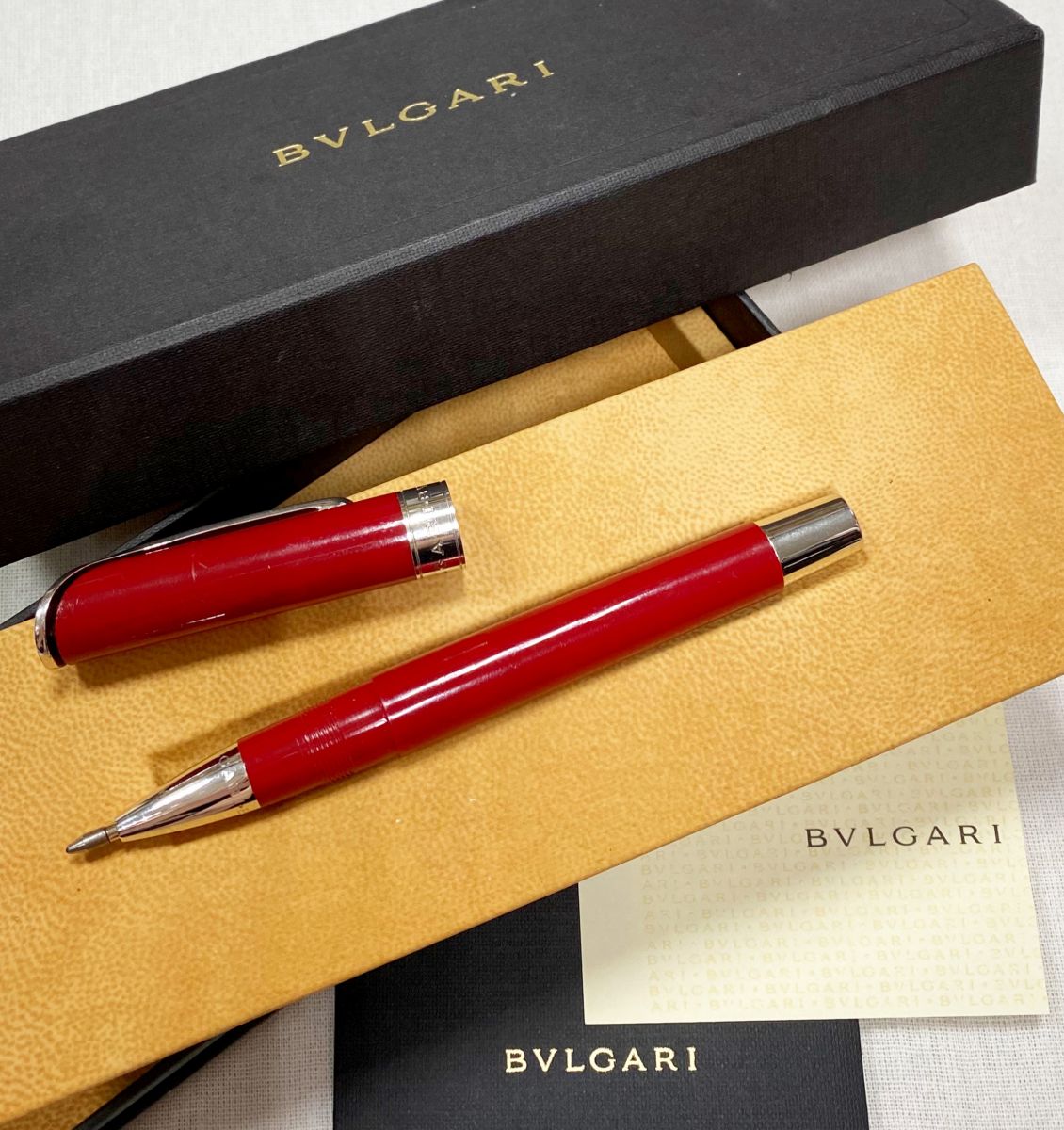 Ручка Bvlgari цена 31 310 руб  / документы / упаковка /