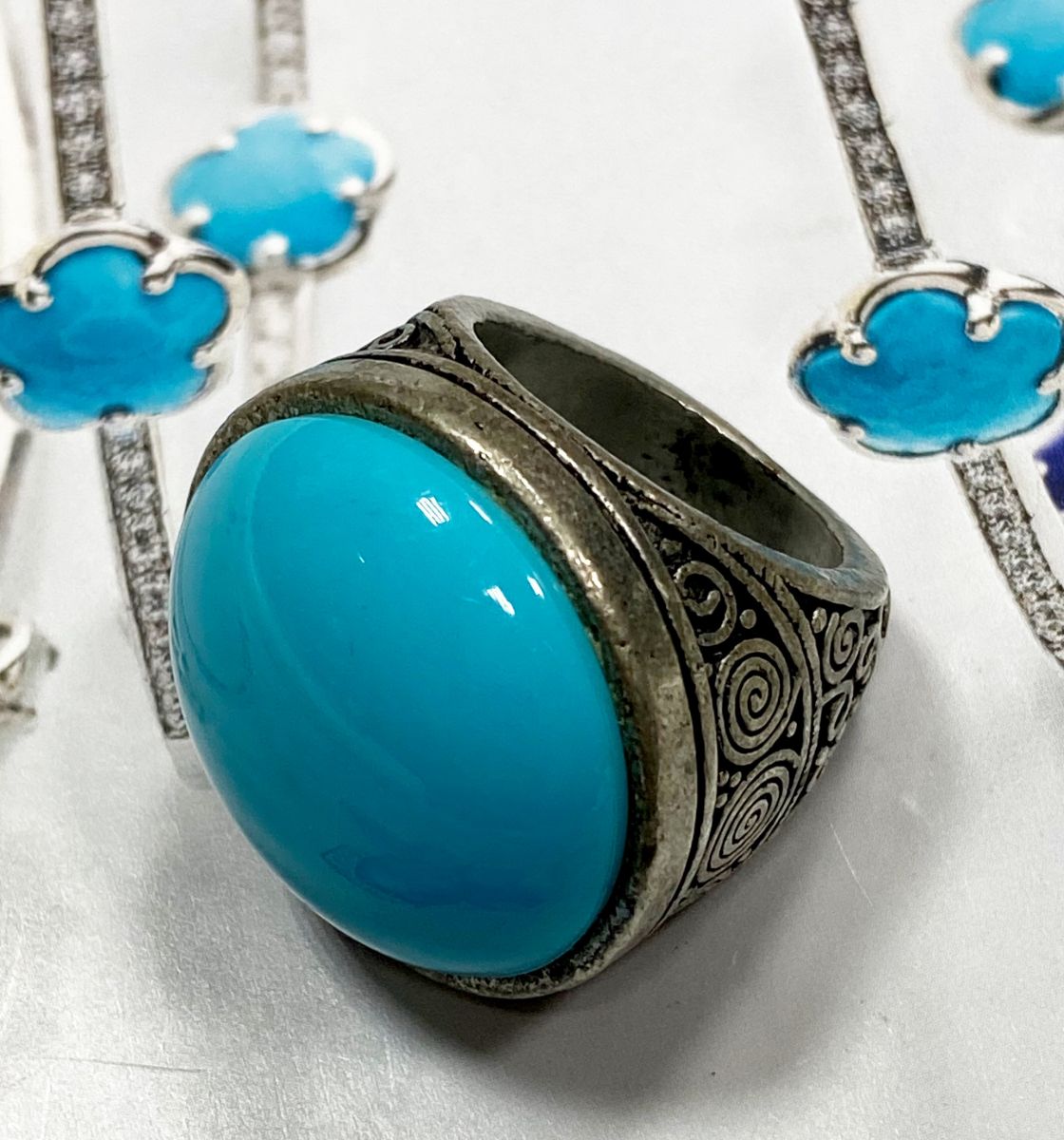 Кольцо цена 2 348 руб