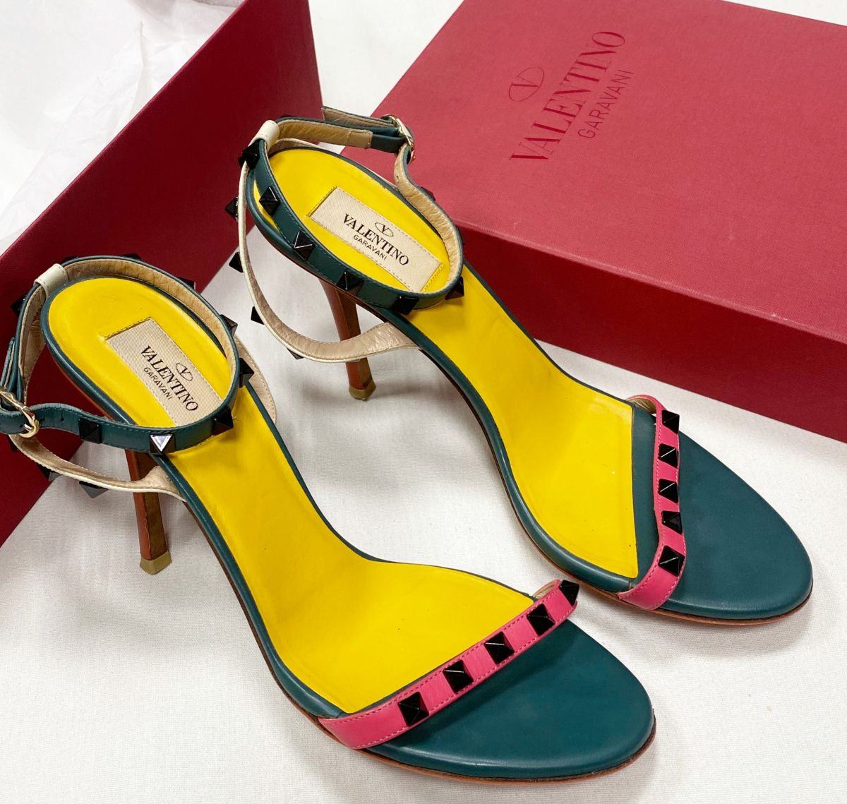 Босоножки Valentino размер 39.5 цена 23 483 руб