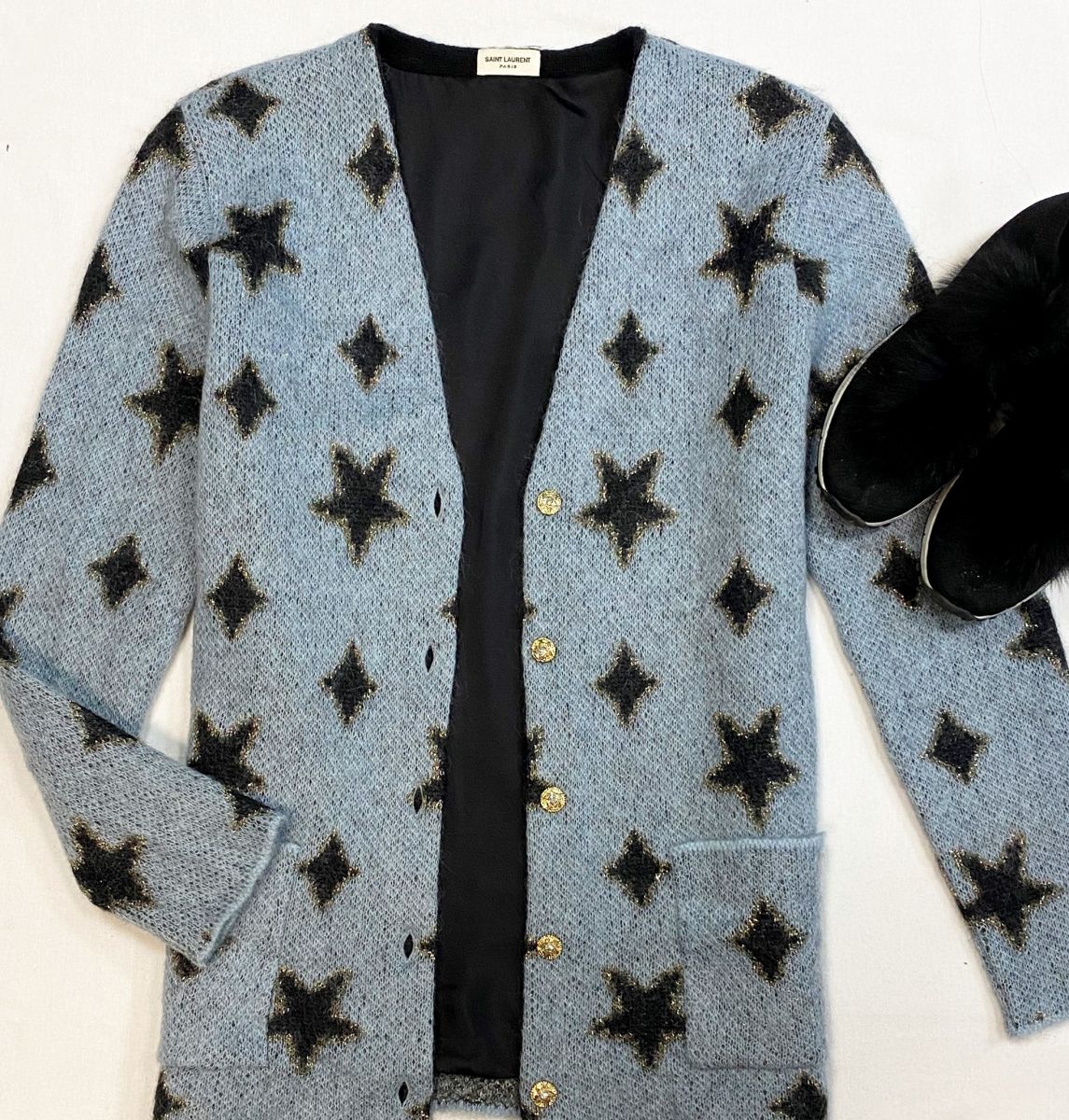 Кардиган/люрекс/ Saint Laurent размер XS цена 23 078 руб
Кеды Jimmy Choo размер 38.5 цена 12 308 руб 