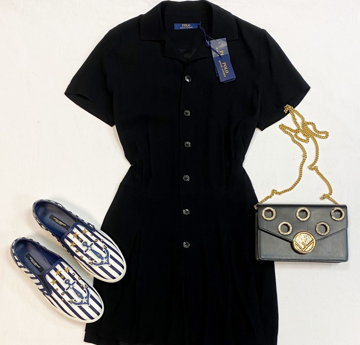 Комбинезон Ralph Lauren размер 8 цена 6 154 руб/с биркой/ 
Лоферы Dolce Gabbana размер 39 цена 15 385 руб
Сумка Fendi 