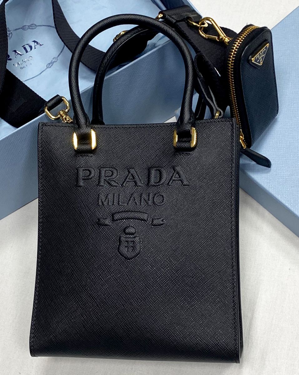 Сумочка Prada размер 16/18 цена 78 275 руб