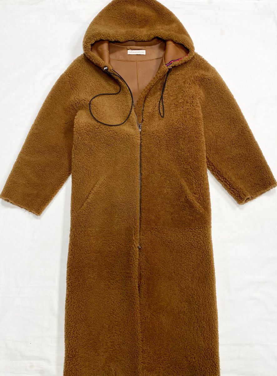 Дубленка Ines Marechal размер 38 цена 70 448 руб
Ботинки Chanel размер 40 цена 156 550 руб
Клатч Chanel