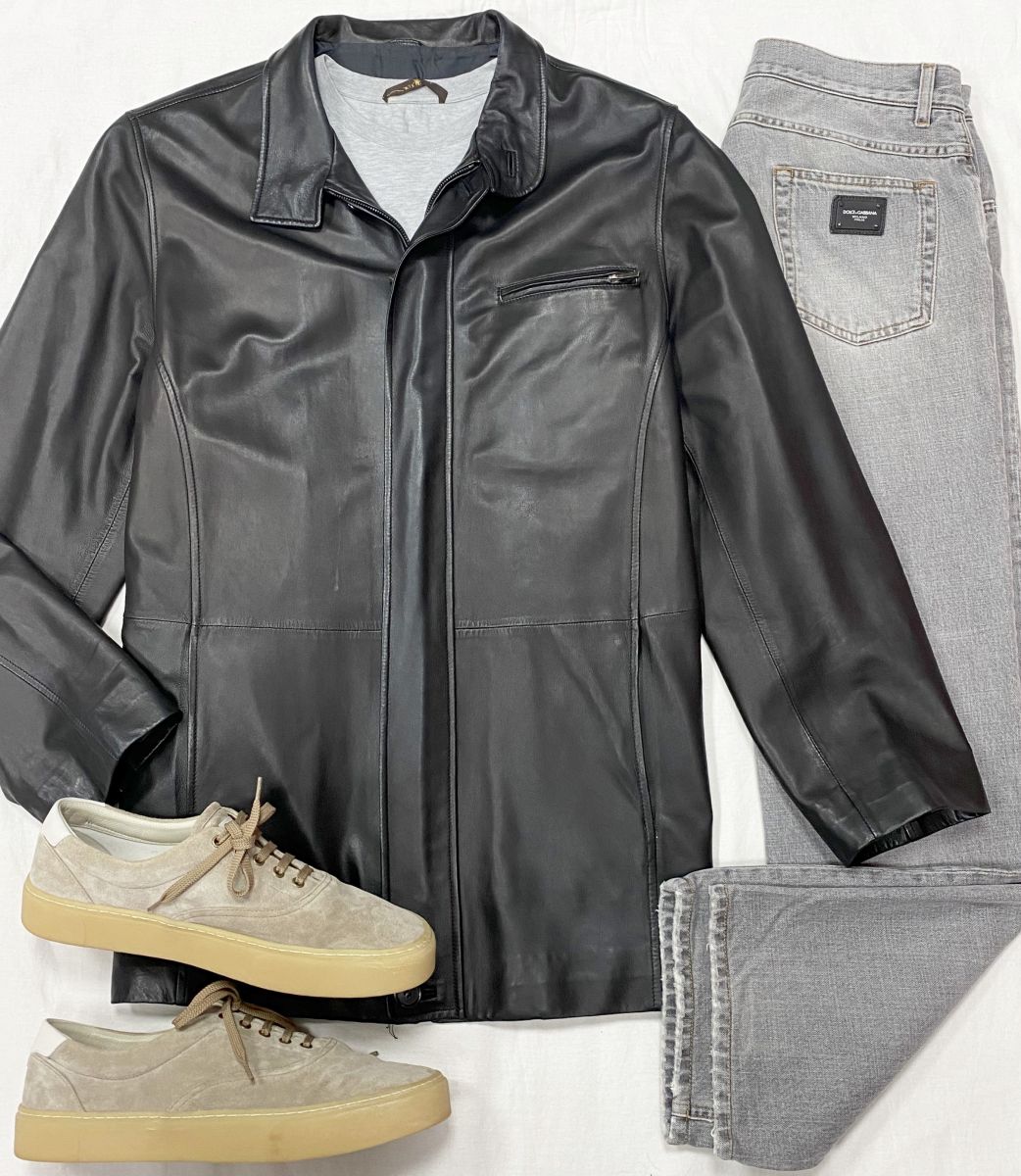 #mechtamen Куртка / кожа / Ermenegildo Zegna размер 52 цена 31 310 руб 
Футболка Louis Vuitton размер S цена 7 828 руб 
Джинсы Dolce Gabbana размер 48 цена 7 828 руб 
Кеды Brunello Cucinelli размер 46 цена 23 483 руб 