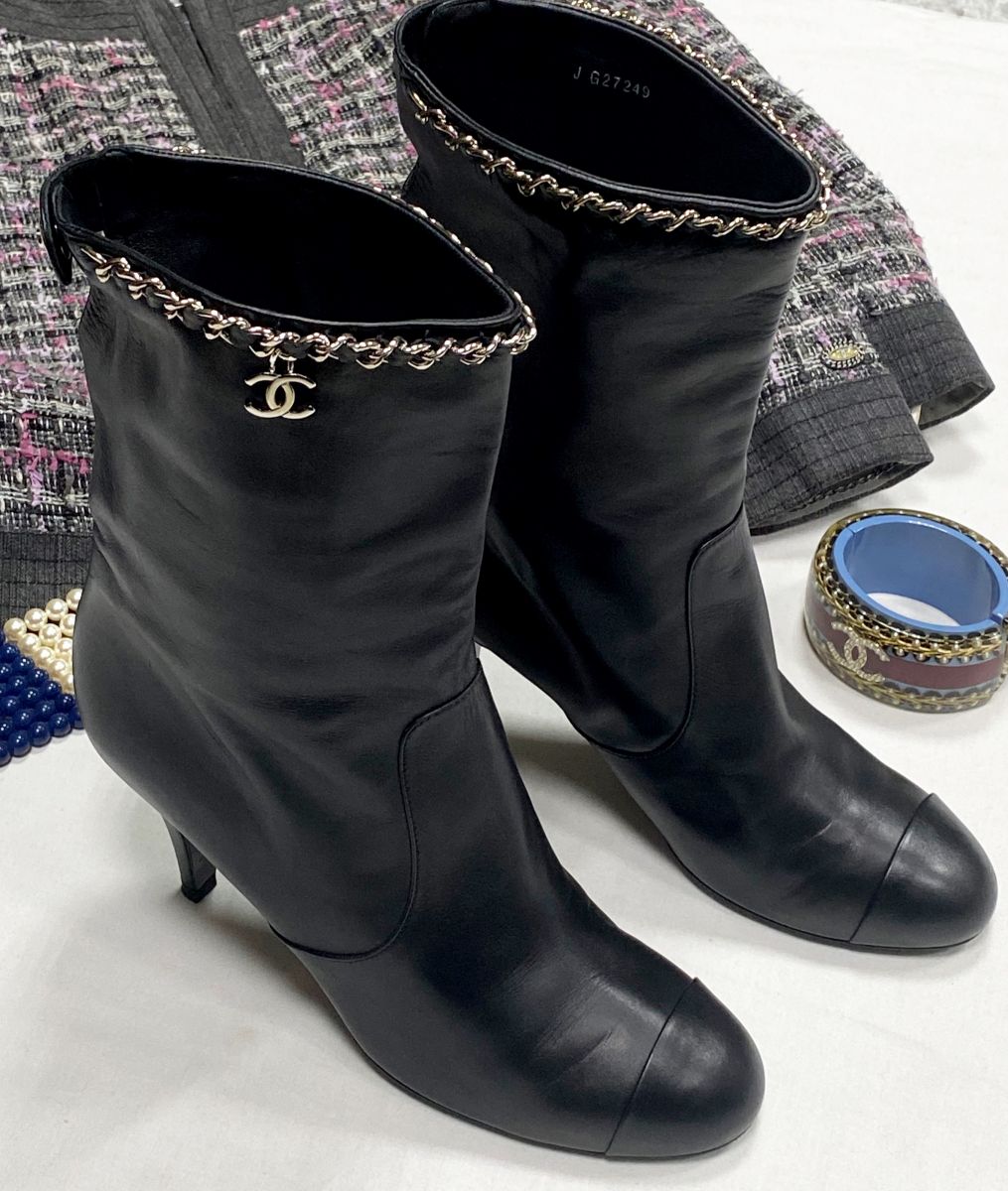 Ботильоны Chanel размер 38 цена 26 614 руб
