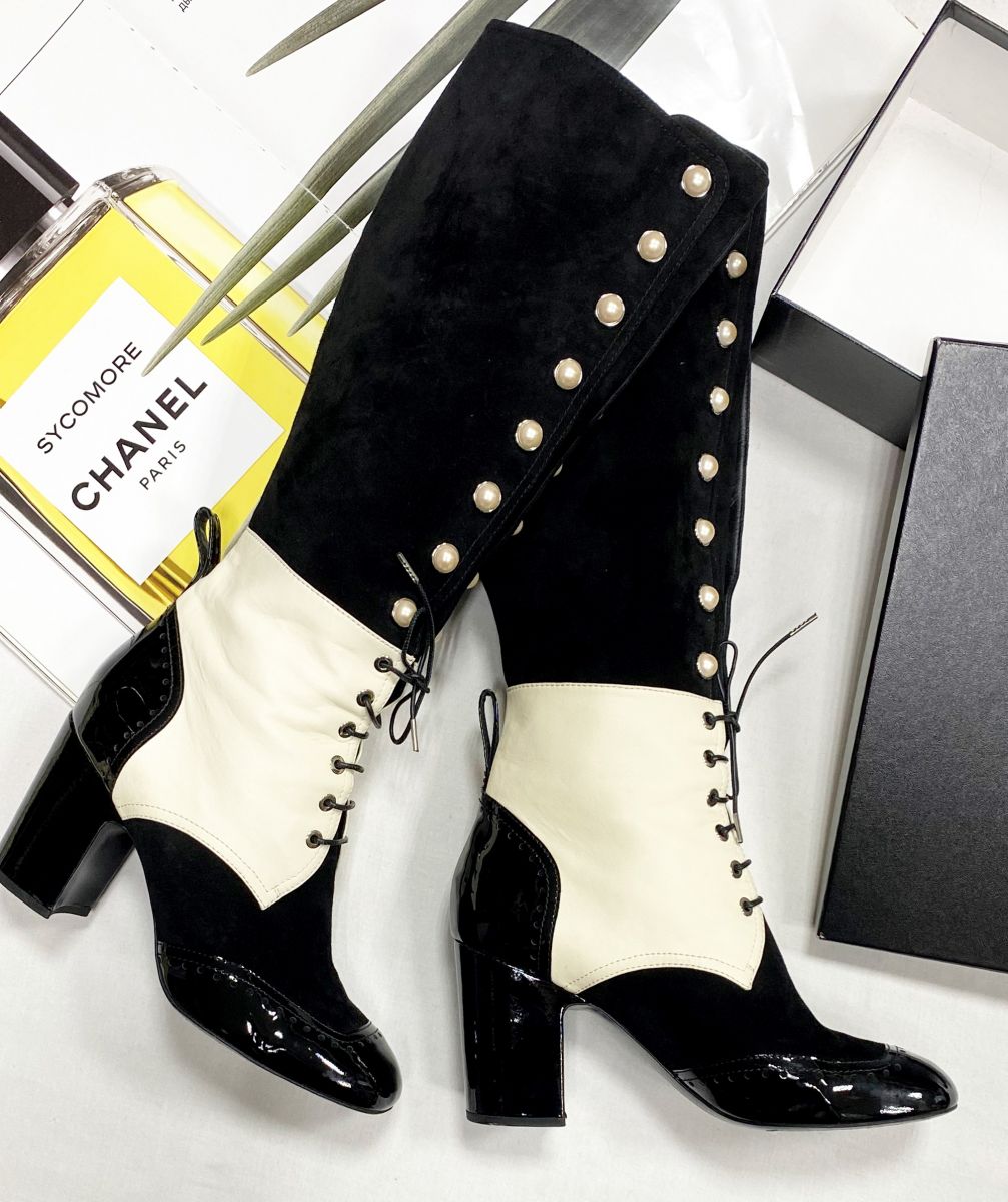 Сапоги Chanel размер 40.5 цена 31 310 руб



