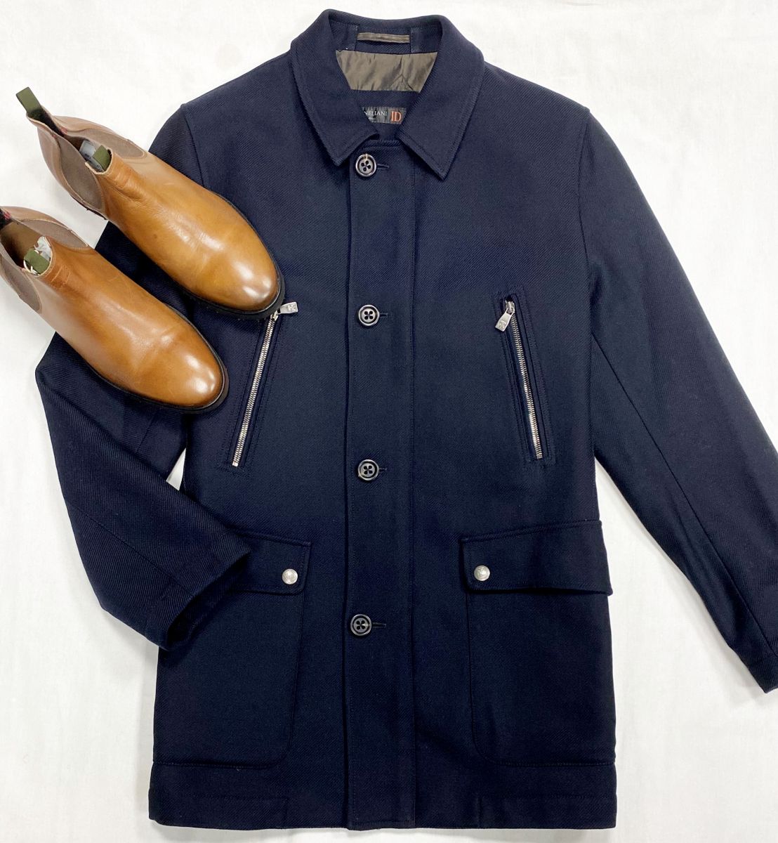 #mechtamen Полупальто Corneliani размер 46 цена 18 462 руб
Ботинки Cavallini размер 42 цена 7 693 руб

