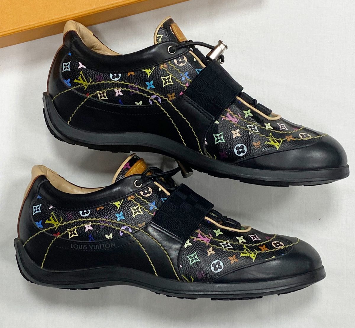 Кеды Louis Vuitton размер 39 цена 23 483 руб
