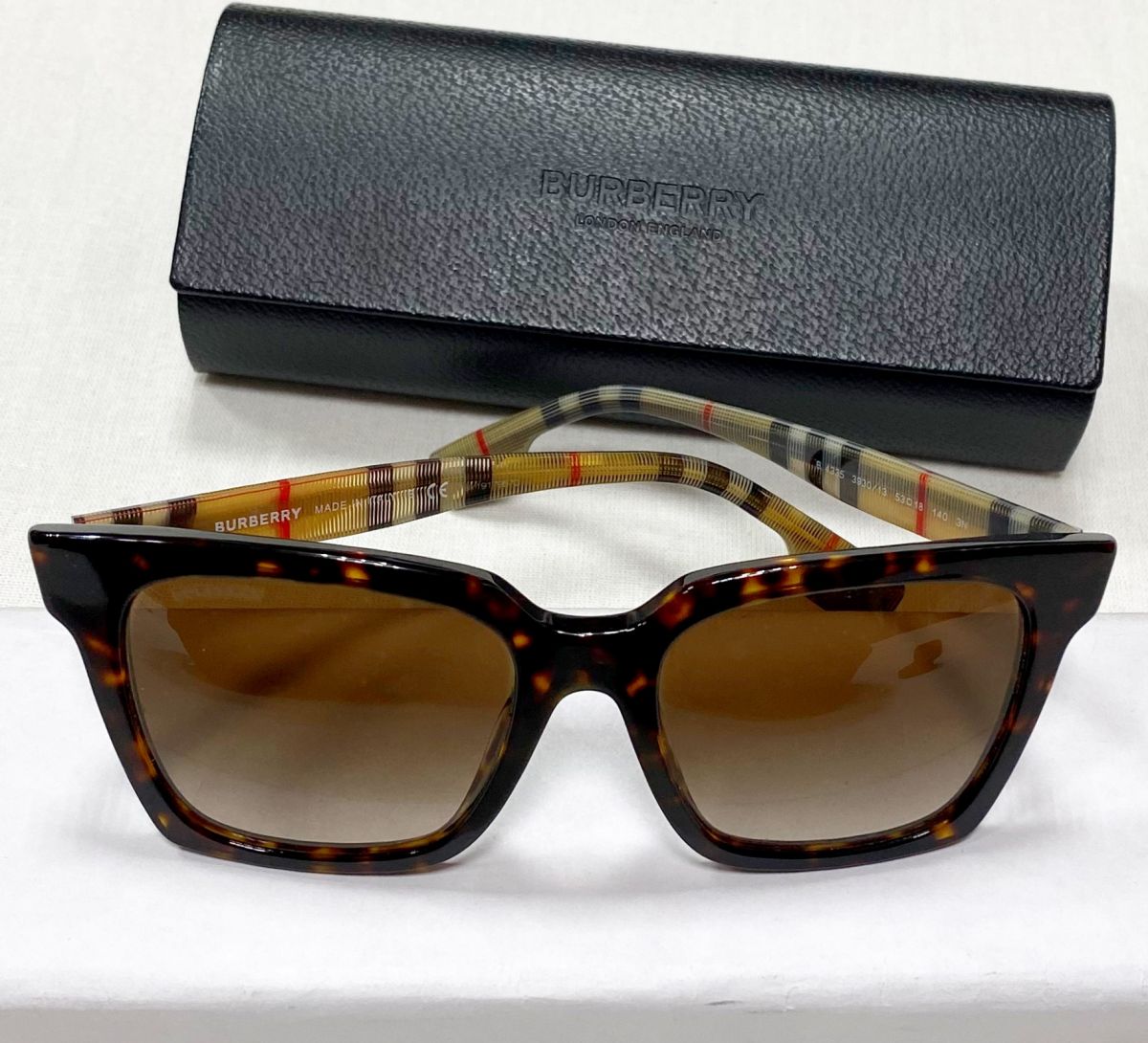 Очки Burberry цена 10 959 руб