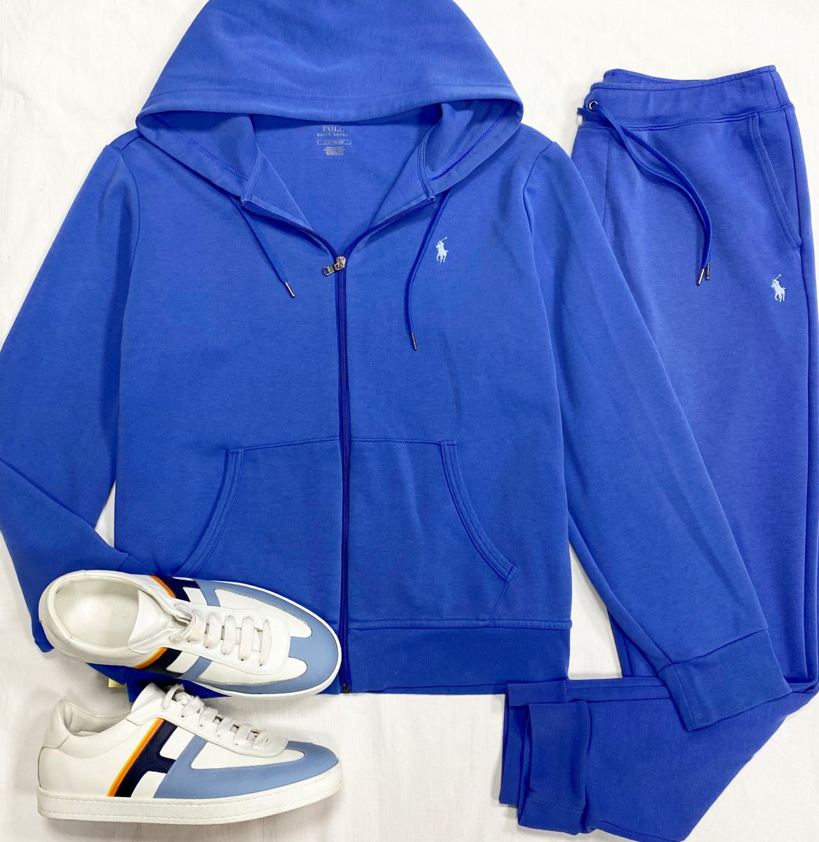 #mechtamen Костюм Polo Ralph Lauren размер L цена 10 770 руб 
Кеды Hermès размер 43.5 цена 46 155 руб